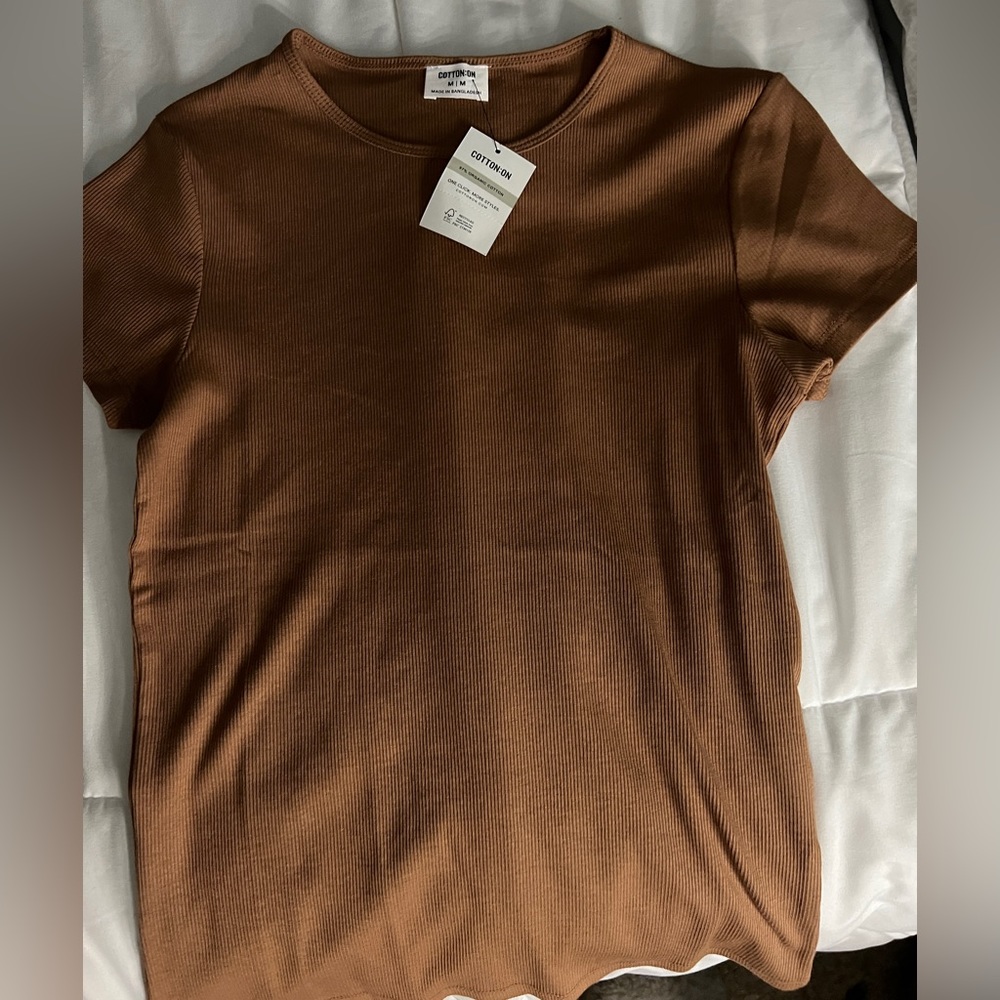 Brown t-shirt